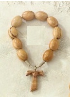 Ru�enec z olivov�ho dreva, TAU