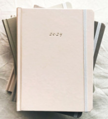 Dir 2024 ruov / marigold