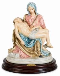 Socha Pieta